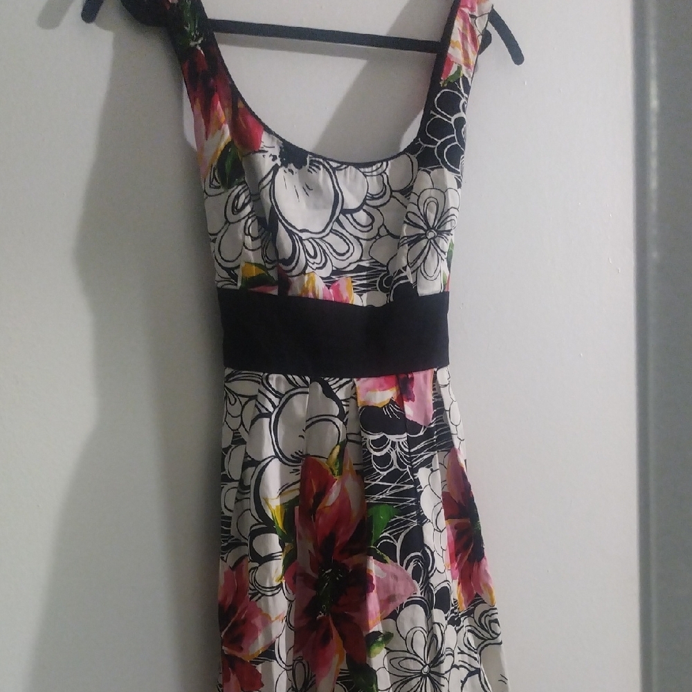 Floral Sleeveless Dress - Black, Pink, White